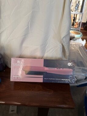 Royale Multi-Purpose Ceramic Hair Brush - Blush Pink